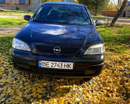 Черный Опель Астра, объемом двигателя 1.4 л и пробегом 168 тыс. км за 2450 $, фото 2 на Automoto.ua
