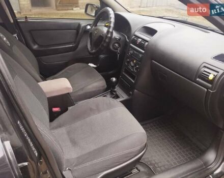 Чорний Опель Астра, об'ємом двигуна 1.4 л та пробігом 250 тис. км за 3999 $, фото 9 на Automoto.ua