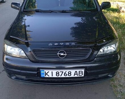Черный Опель Астра, объемом двигателя 1.6 л и пробегом 170 тыс. км за 3900 $, фото 2 на Automoto.ua