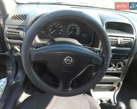 Чорний Опель Астра, об'ємом двигуна 1.6 л та пробігом 220 тис. км за 3500 $, фото 7 на Automoto.ua