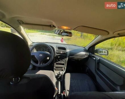 Чорний Опель Астра, об'ємом двигуна 1.6 л та пробігом 220 тис. км за 3500 $, фото 6 на Automoto.ua
