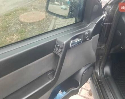 Черный Опель Астра, объемом двигателя 1.6 л и пробегом 277 тыс. км за 3400 $, фото 6 на Automoto.ua