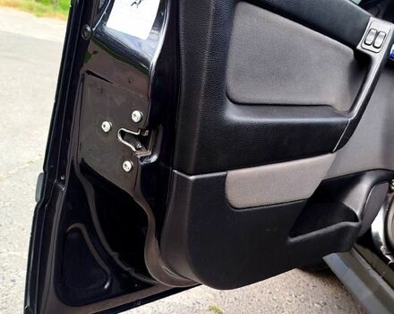 Черный Опель Астра, объемом двигателя 1.6 л и пробегом 217 тыс. км за 4100 $, фото 4 на Automoto.ua