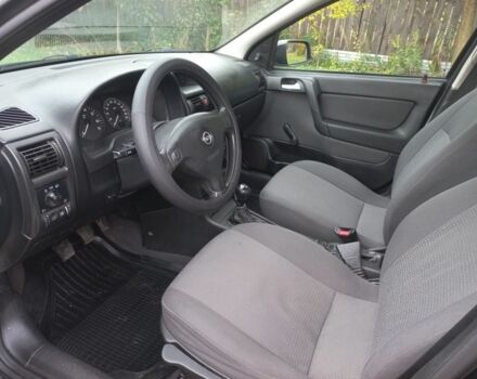 Черный Опель Астра, объемом двигателя 0 л и пробегом 220 тыс. км за 4500 $, фото 7 на Automoto.ua