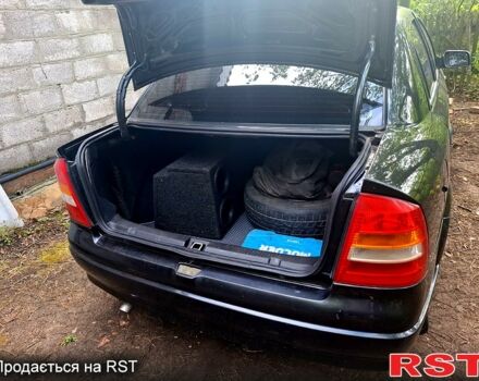 Чорний Опель Астра, об'ємом двигуна 1.4 л та пробігом 198 тис. км за 3700 $, фото 2 на Automoto.ua