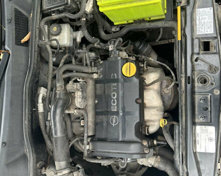 Черный Опель Астра, объемом двигателя 1.36 л и пробегом 193 тыс. км за 3700 $, фото 10 на Automoto.ua