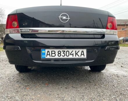 Черный Опель Астра, объемом двигателя 1.6 л и пробегом 180 тыс. км за 5200 $, фото 6 на Automoto.ua