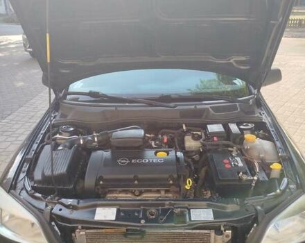 Черный Опель Астра, объемом двигателя 0 л и пробегом 177 тыс. км за 5400 $, фото 1 на Automoto.ua