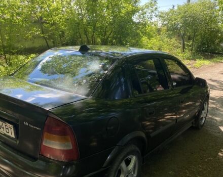 Черный Опель Астра, объемом двигателя 1.6 л и пробегом 470 тыс. км за 3000 $, фото 5 на Automoto.ua