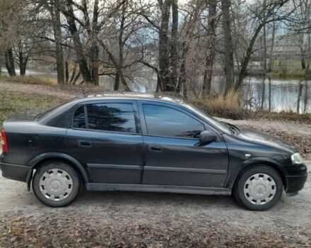 Черный Опель Астра, объемом двигателя 0 л и пробегом 135 тыс. км за 3400 $, фото 5 на Automoto.ua