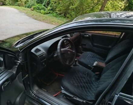 Опель Астра 2008 в Каменке на Automoto.ua Черный Опель Астра, объемом двигателя 1.4 л и пробегом 260 тыс. км за 3150 $, фото 5 на Automoto.ua