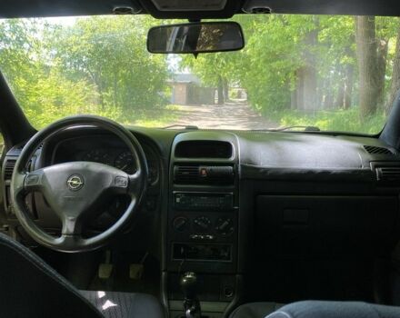 Черный Опель Астра, объемом двигателя 1.6 л и пробегом 470 тыс. км за 3000 $, фото 7 на Automoto.ua