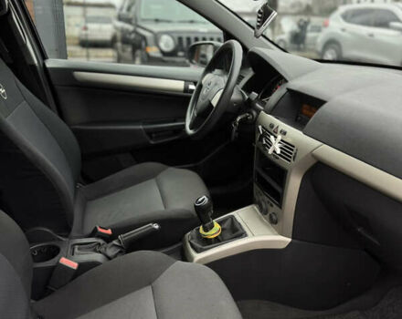 Чорний Опель Астра, об'ємом двигуна 1.6 л та пробігом 221 тис. км за 3650 $, фото 27 на Automoto.ua