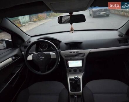 Чорний Опель Астра, об'ємом двигуна 1.8 л та пробігом 227 тис. км за 4750 $, фото 12 на Automoto.ua