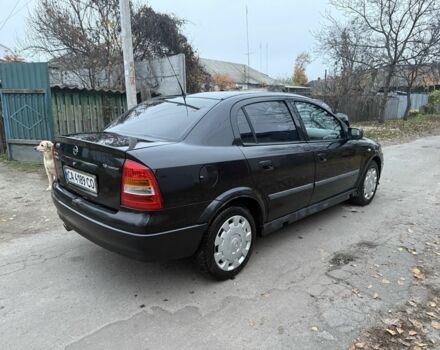 Черный Опель Астра, объемом двигателя 1.6 л и пробегом 250 тыс. км за 3750 $, фото 7 на Automoto.ua