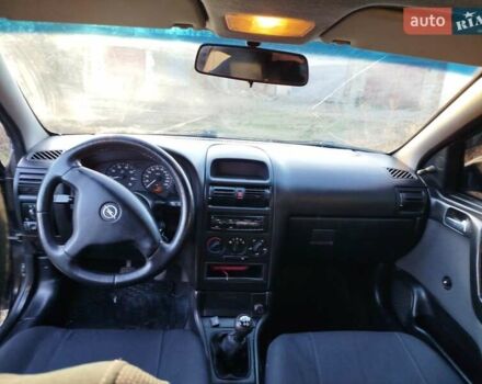 Чорний Опель Астра, об'ємом двигуна 1.4 л та пробігом 250 тис. км за 3200 $, фото 15 на Automoto.ua