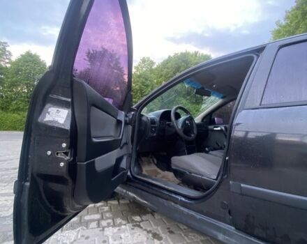 Черный Опель Астра, объемом двигателя 0 л и пробегом 171 тыс. км за 1700 $, фото 2 на Automoto.ua