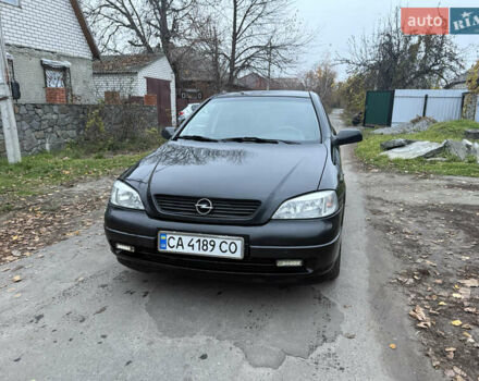 Чорний Опель Астра, об'ємом двигуна 1.6 л та пробігом 250 тис. км за 3650 $, фото 2 на Automoto.ua