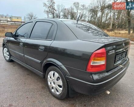 Чорний Опель Астра, об'ємом двигуна 1.4 л та пробігом 225 тис. км за 4350 $, фото 4 на Automoto.ua