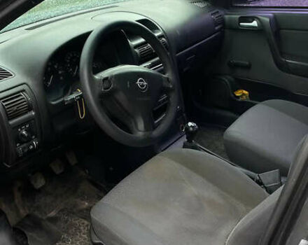 Черный Опель Астра, объемом двигателя 1.4 л и пробегом 500 тыс. км за 1999 $, фото 6 на Automoto.ua