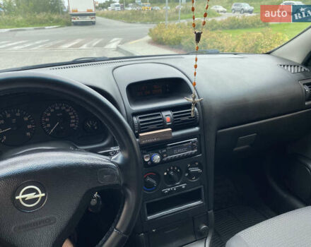 Черный Опель Астра, объемом двигателя 1.6 л и пробегом 144 тыс. км за 4200 $, фото 15 на Automoto.ua