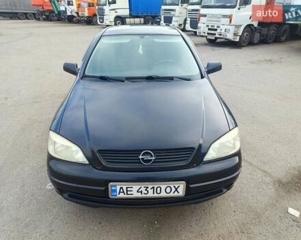 Черный Опель Астра, объемом двигателя 1.39 л и пробегом 231 тыс. км за 4200 $, фото 2 на Automoto.ua
