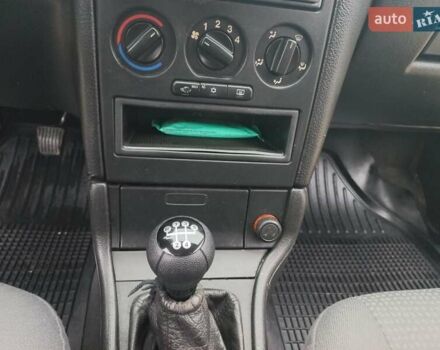 Черный Опель Астра, объемом двигателя 1.4 л и пробегом 230 тыс. км за 4500 $, фото 15 на Automoto.ua