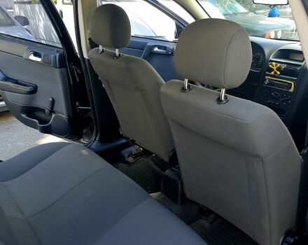 Черный Опель Астра, объемом двигателя 1.6 л и пробегом 130 тыс. км за 2700 $, фото 5 на Automoto.ua