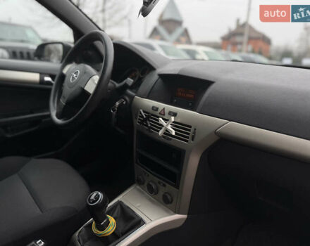 Чорний Опель Астра, об'ємом двигуна 1.6 л та пробігом 221 тис. км за 3650 $, фото 28 на Automoto.ua