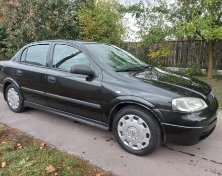 Черный Опель Астра, объемом двигателя 0 л и пробегом 220 тыс. км за 4500 $, фото 2 на Automoto.ua