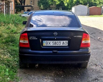 Черный Опель Астра, объемом двигателя 1.4 л и пробегом 300 тыс. км за 1300 $, фото 3 на Automoto.ua