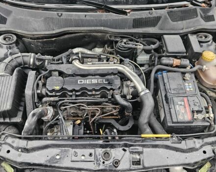 Чорний Опель Астра, об'ємом двигуна 1.7 л та пробігом 250 тис. км за 2999 $, фото 10 на Automoto.ua