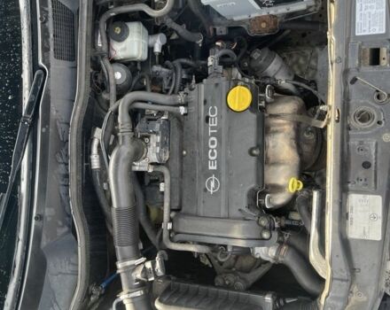 Черный Опель Астра, объемом двигателя 1.4 л и пробегом 212 тыс. км за 3650 $, фото 4 на Automoto.ua