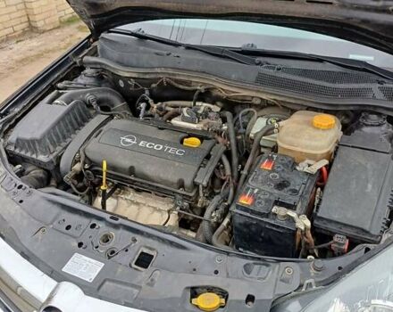 Черный Опель Астра, объемом двигателя 1.8 л и пробегом 187 тыс. км за 4700 $, фото 11 на Automoto.ua