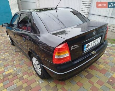 Черный Опель Астра, объемом двигателя 1.36 л и пробегом 160 тыс. км за 3850 $, фото 11 на Automoto.ua