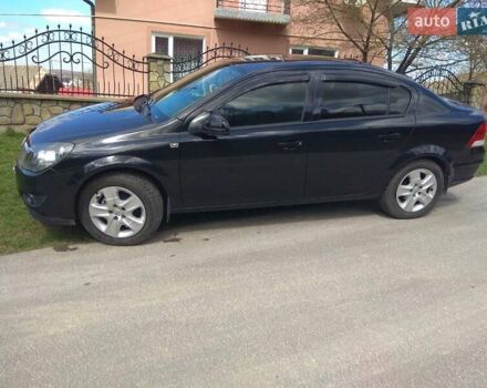 Черный Опель Астра, объемом двигателя 1.6 л и пробегом 159 тыс. км за 6000 $, фото 3 на Automoto.ua