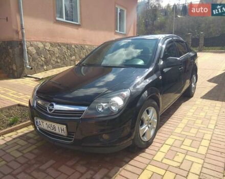 Черный Опель Астра, объемом двигателя 1.6 л и пробегом 159 тыс. км за 6000 $, фото 13 на Automoto.ua