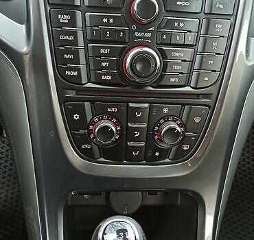 Опель Астра 2012 в Хмельницком на Automoto.ua Черный Опель Астра, объемом двигателя 1.7 л и пробегом 189 тыс. км за 8300 $, фото 6 на Automoto.ua