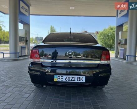 Черный Опель Астра, объемом двигателя 1.6 л и пробегом 192 тыс. км за 7300 $, фото 10 на Automoto.ua