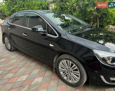 Черный Опель Астра, объемом двигателя 1.7 л и пробегом 190 тыс. км за 9200 $, фото 4 на Automoto.ua