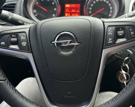 Черный Опель Астра, объемом двигателя 1.6 л и пробегом 150 тыс. км за 7777 $, фото 60 на Automoto.ua