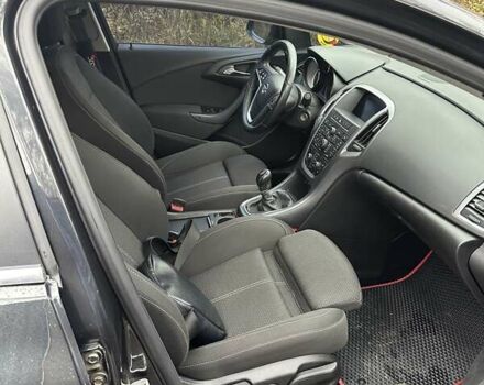 Черный Опель Астра, объемом двигателя 1.6 л и пробегом 150 тыс. км за 7777 $, фото 39 на Automoto.ua