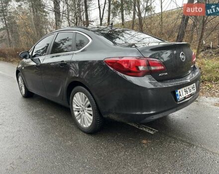 Черный Опель Астра, объемом двигателя 1.6 л и пробегом 150 тыс. км за 7777 $, фото 6 на Automoto.ua