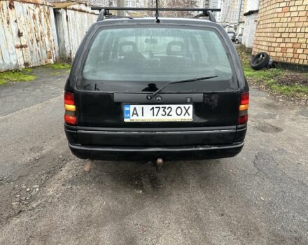 Черный Опель Астра, объемом двигателя 1.8 л и пробегом 100 тыс. км за 1250 $, фото 4 на Automoto.ua