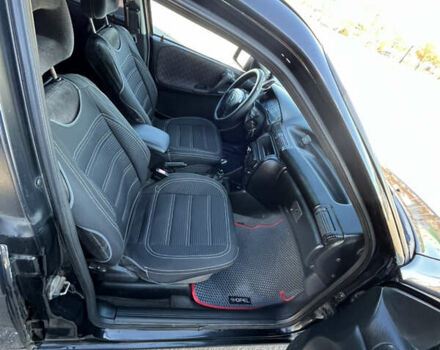 Черный Опель Астра, объемом двигателя 1.7 л и пробегом 590 тыс. км за 2400 $, фото 10 на Automoto.ua