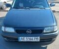 Чорний Опель Астра, об'ємом двигуна 1.8 л та пробігом 350 тис. км за 2000 $, фото 1 на Automoto.ua