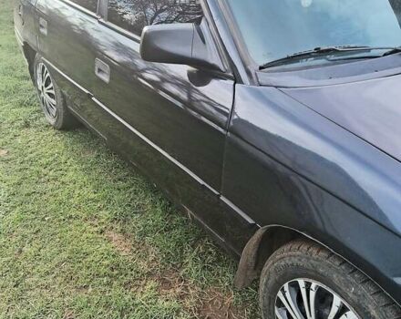 Черный Опель Астра, объемом двигателя 1.6 л и пробегом 270 тыс. км за 1750 $, фото 2 на Automoto.ua