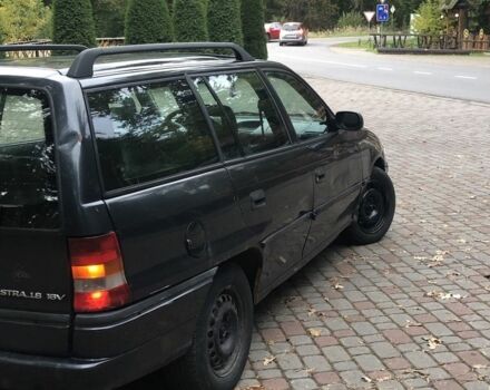 Черный Опель Астра, объемом двигателя 1.8 л и пробегом 1 тыс. км за 899 $, фото 2 на Automoto.ua