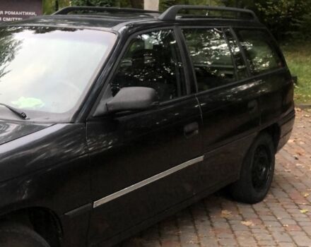 Черный Опель Астра, объемом двигателя 1.8 л и пробегом 1 тыс. км за 899 $, фото 7 на Automoto.ua