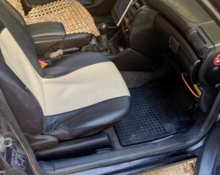 Черный Опель Астра, объемом двигателя 1.6 л и пробегом 500 тыс. км за 1850 $, фото 8 на Automoto.ua